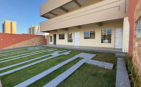 Casa a 500 m da Orla de Atalaia em Aracaju - Village A